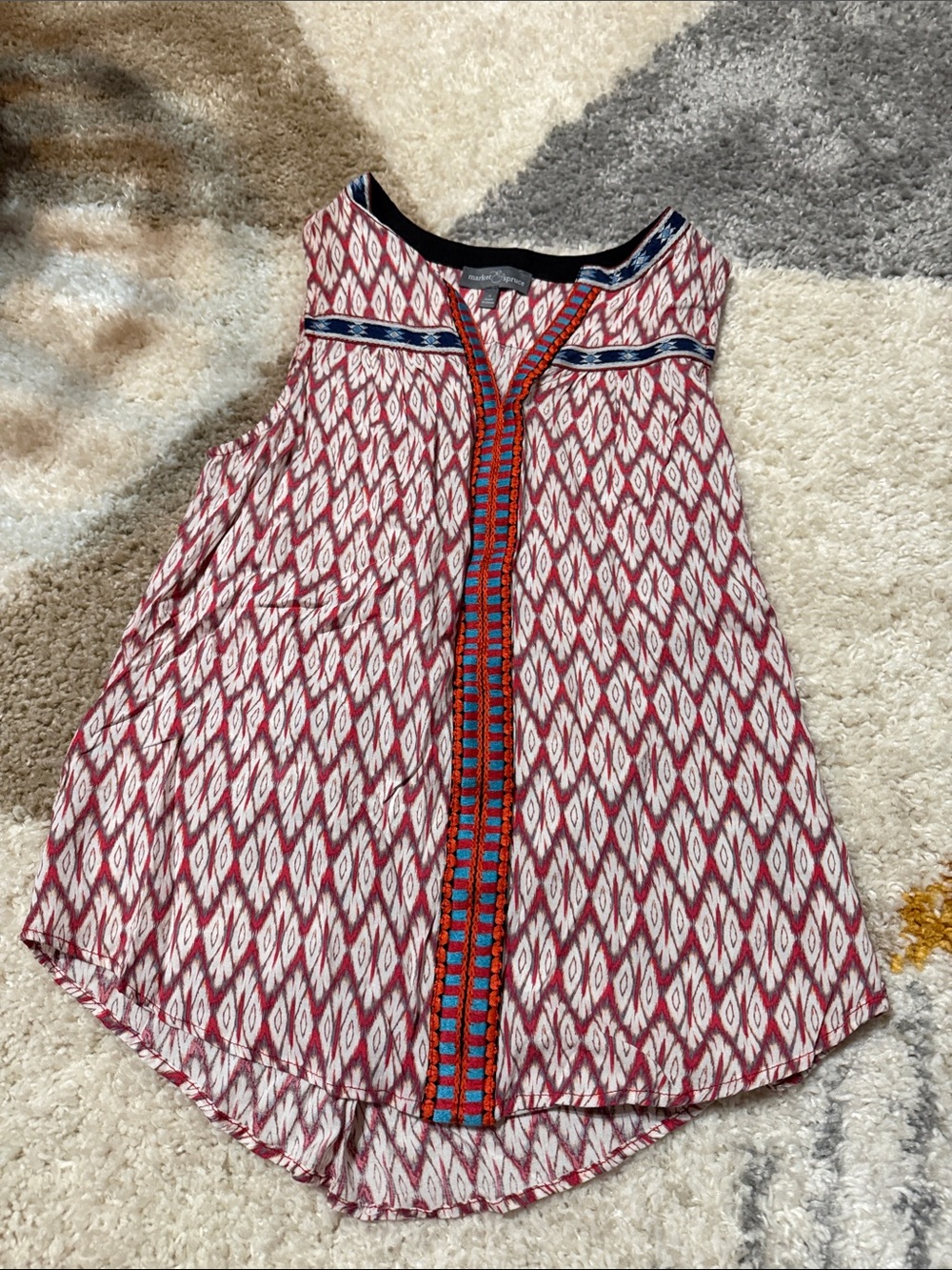 Market & Spruce Red and White Patterned Sleeveless Blouse with Blue Trim